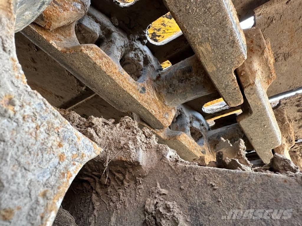 JCB JS 200 LC Crawler Excavators