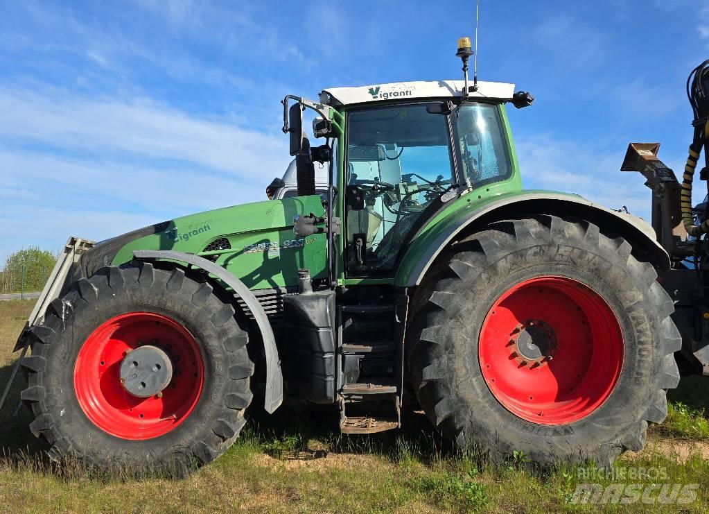 Fendt 936 Vario Tractors