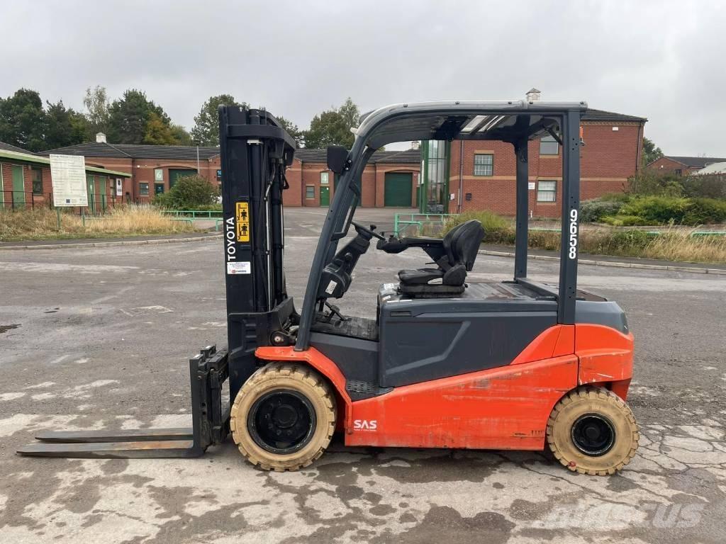 Toyota 8 FBMT 45 Electric Forklifts