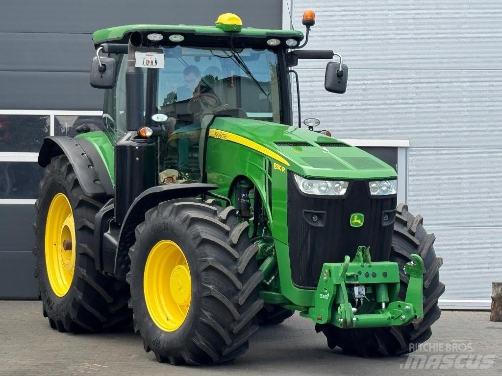 John Deere 8310 R Tractors