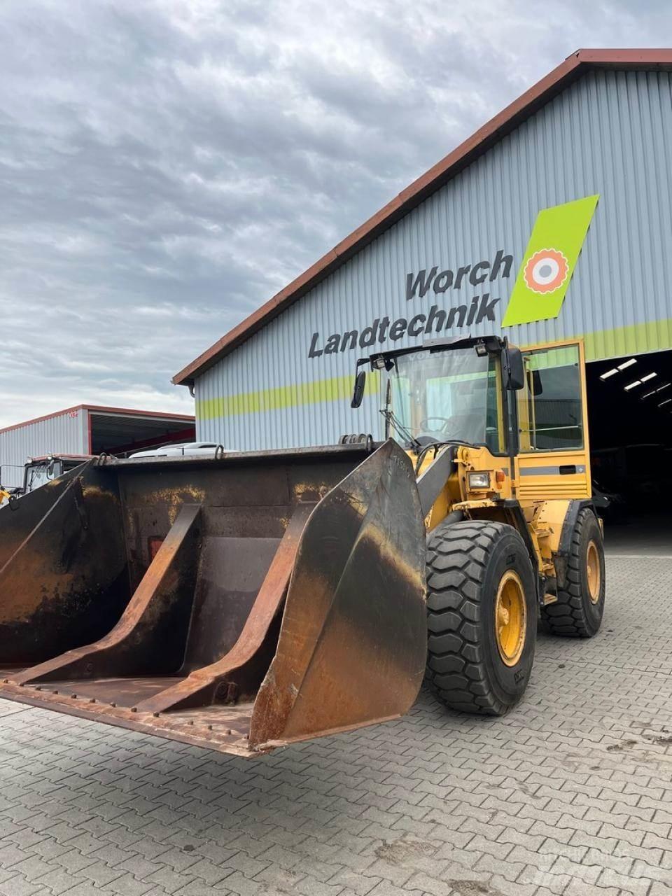 Volvo L 70 B Wheel Loaders