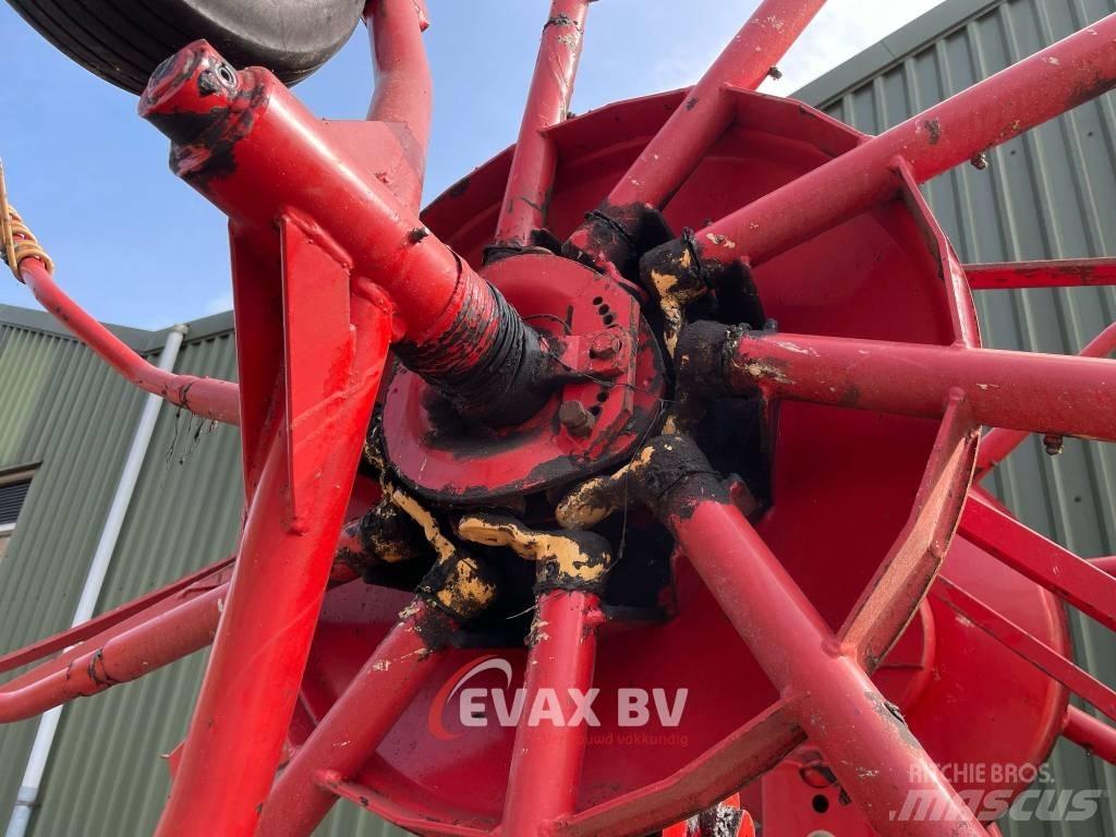 Niemeyer RS 620 Swathers \ Windrowers