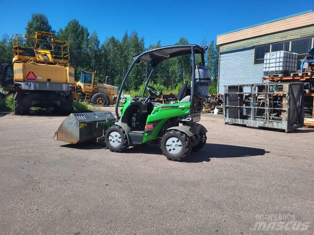 Avant 225 Multi purpose loaders