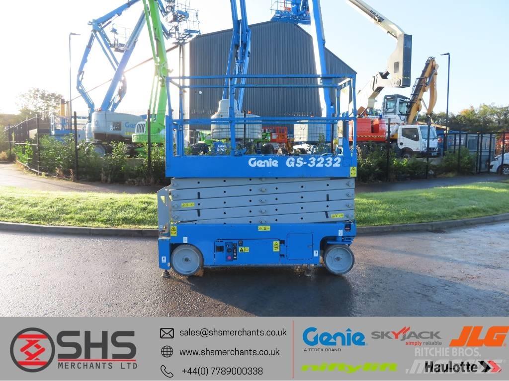 Genie GS 3232 Scissor Lifts