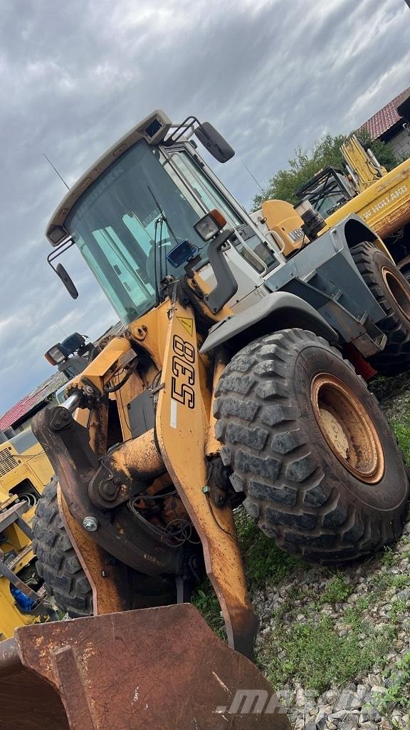 Liebherr L 538 Tracks, chains and undercarriage