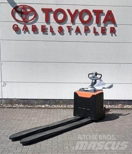 Toyota LPE 250 Low lifter