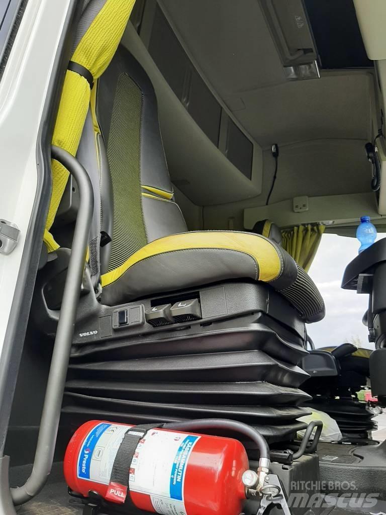 Volvo FH 16 Log trucks