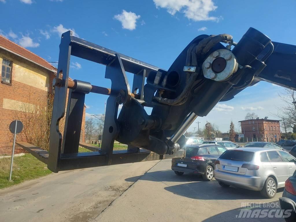 JCB 520-40 Telescopic Handlers