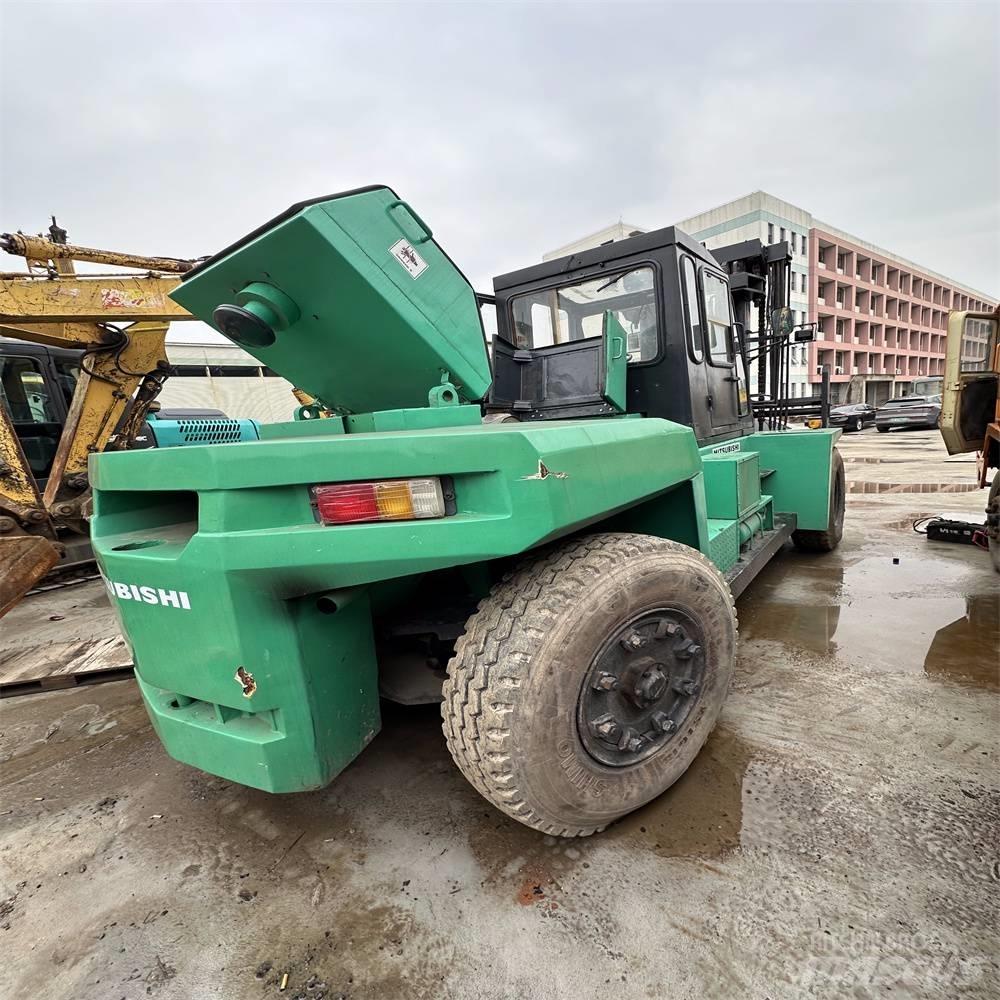 Mitsubishi FD160 Diesel Forklifts