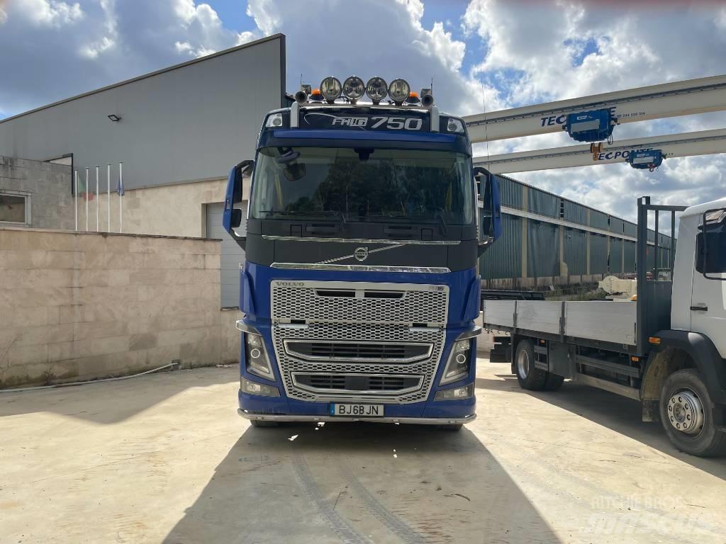 Volvo FH16 750 Conventional Trucks / Tractor Trucks