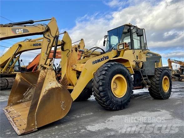 Komatsu WA320 Wheel Loaders