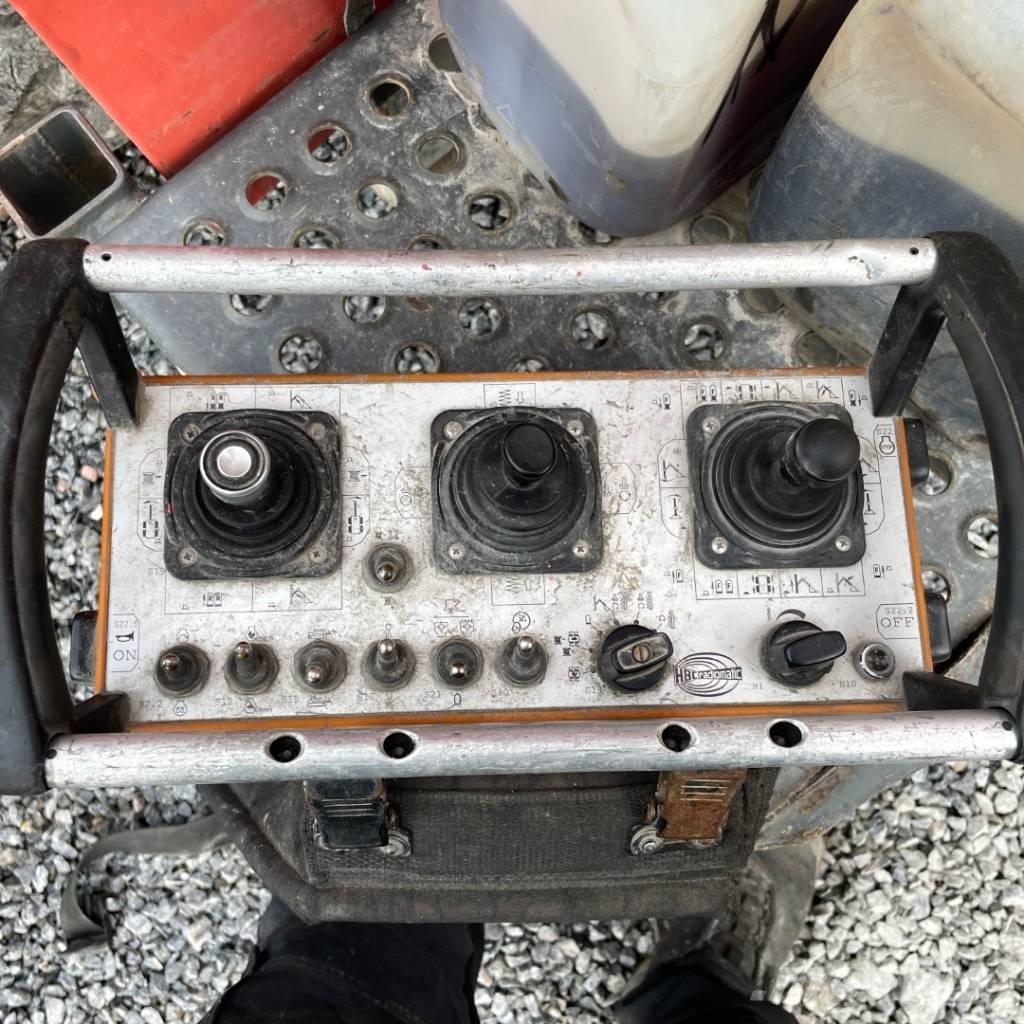 Sandvik DC 122R Surface drill rigs