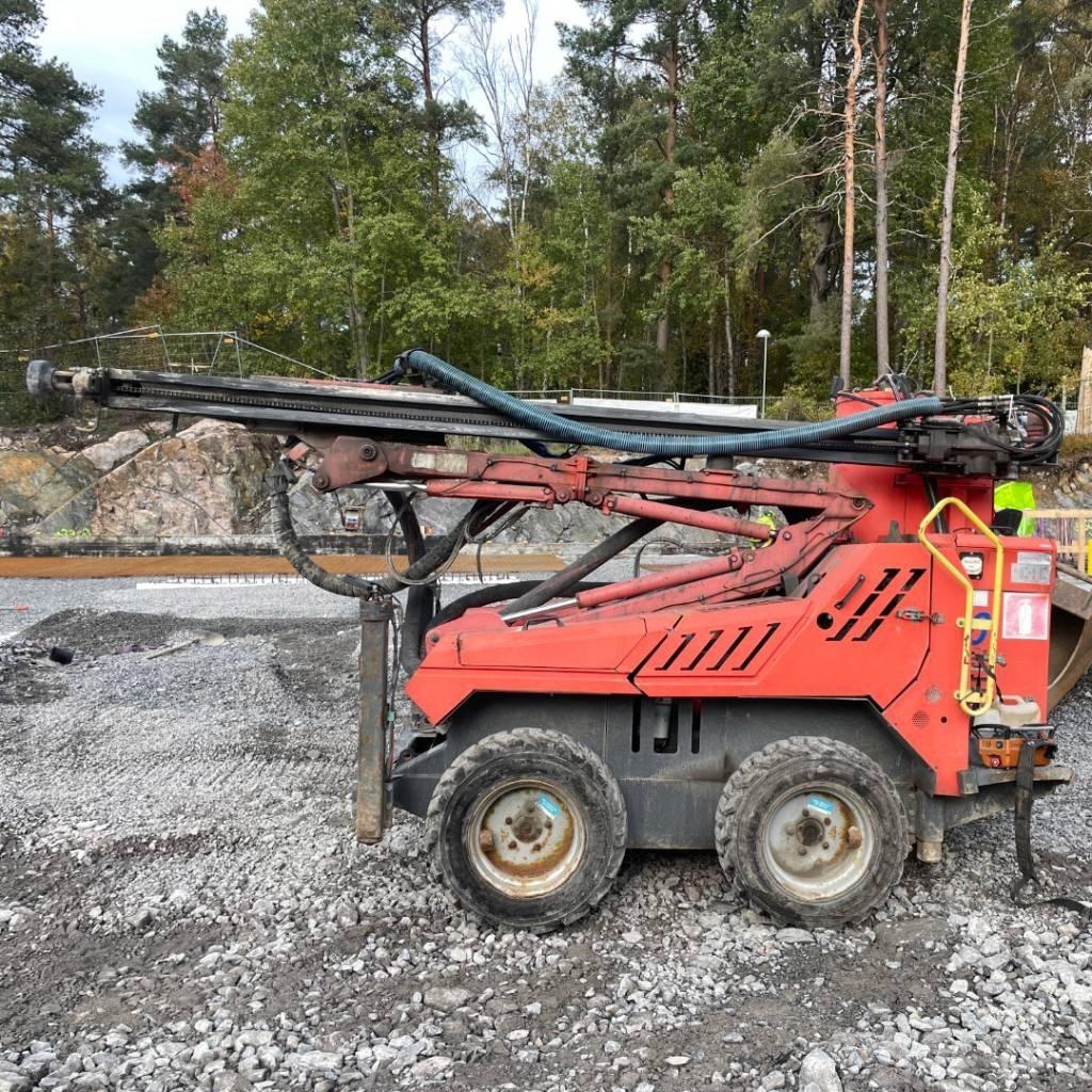 Sandvik DC 122R Surface drill rigs