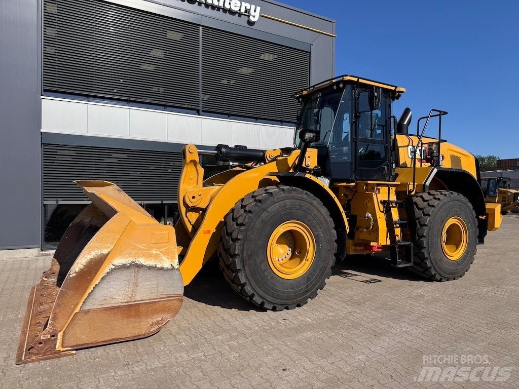 CAT 966 Wheel Loaders