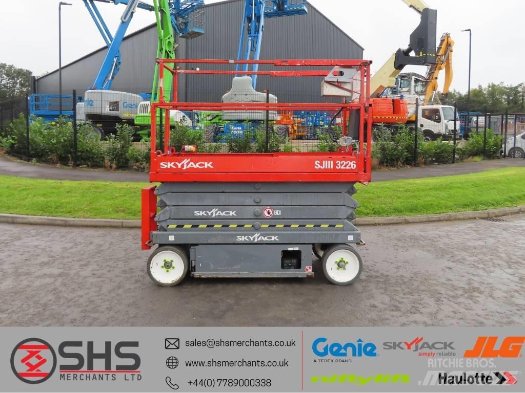 SkyJack SJ III 3226 Scissor Lifts