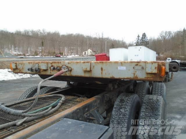 Fruehauf 48' Flatbed Trailers