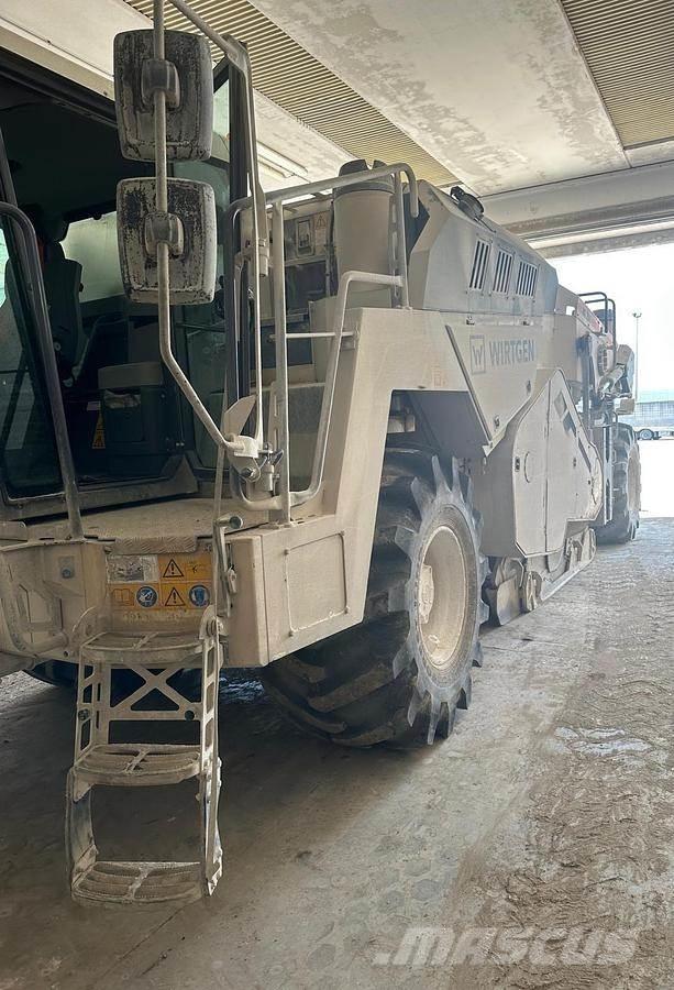 Wirtgen WR250i Asphalt Recycling Equipment