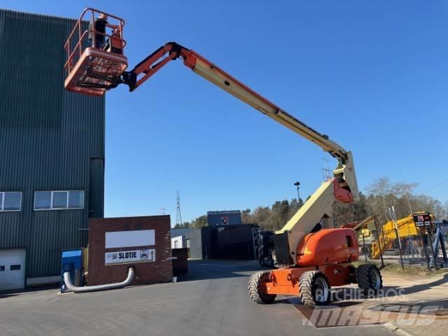 JLG 800 AJ Articulated boom lifts