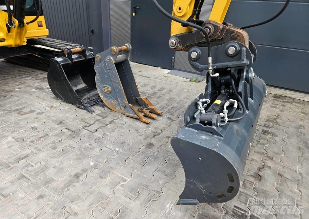 CAT 305 CR Mini Excavators <7t (Mini Diggers)