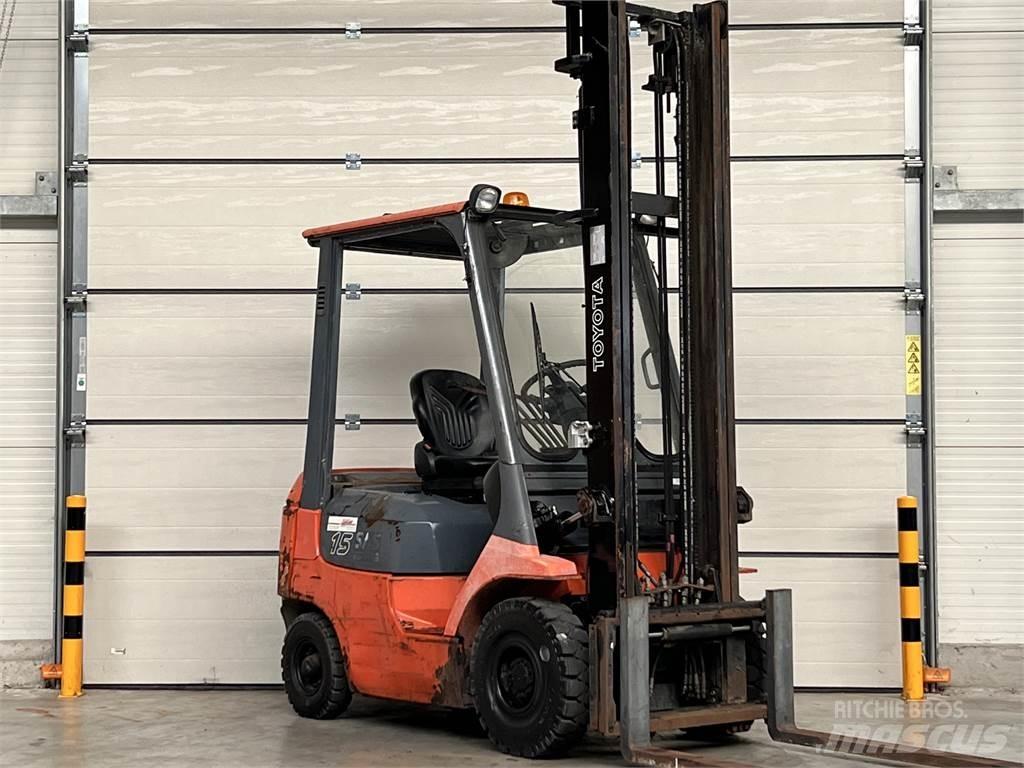 Toyota 02-7FDF15 Diesel Forklifts