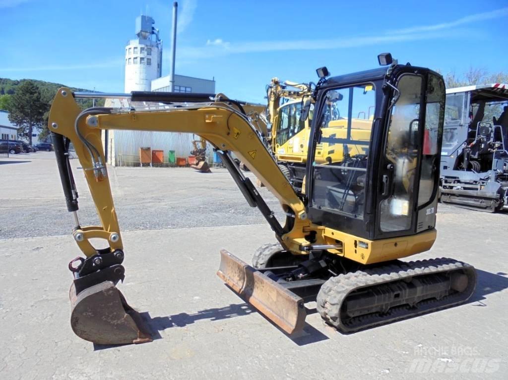CAT 302.7 D CR Mini Excavators <7t (Mini Diggers)