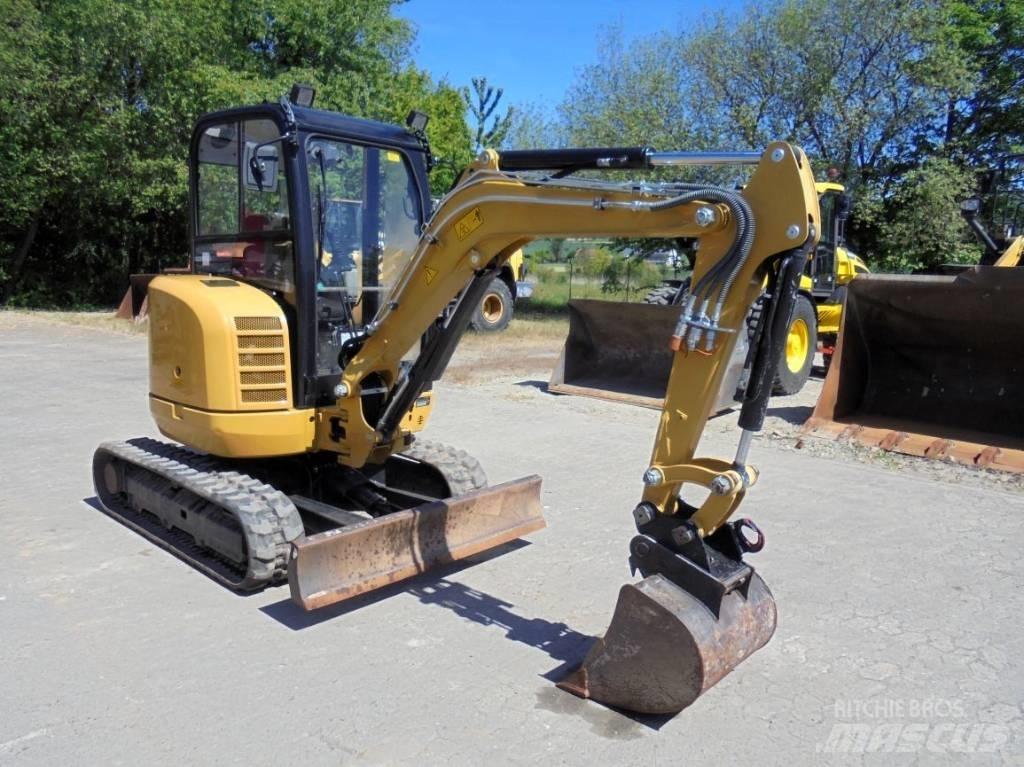 CAT 302.7 D CR Mini Excavators <7t (Mini Diggers)