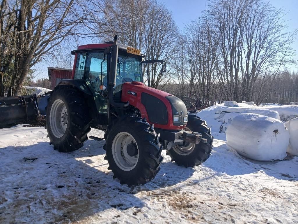 Valtra A 72 Tractors