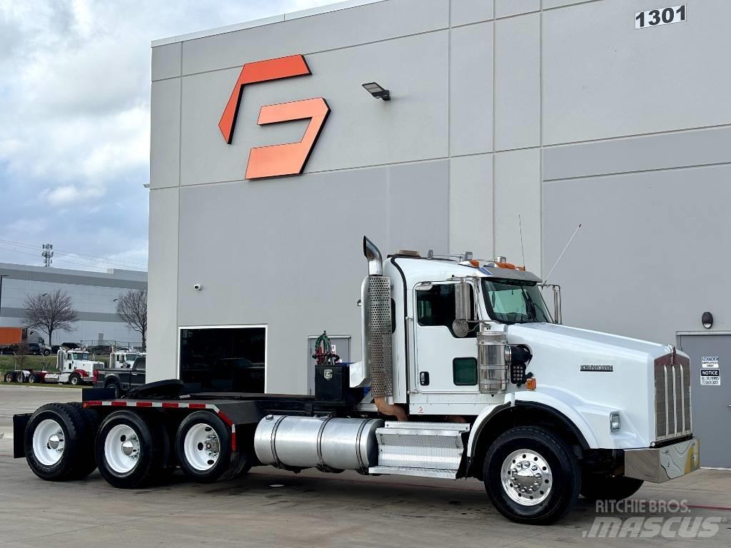 Kenworth T 800 Conventional Trucks / Tractor Trucks