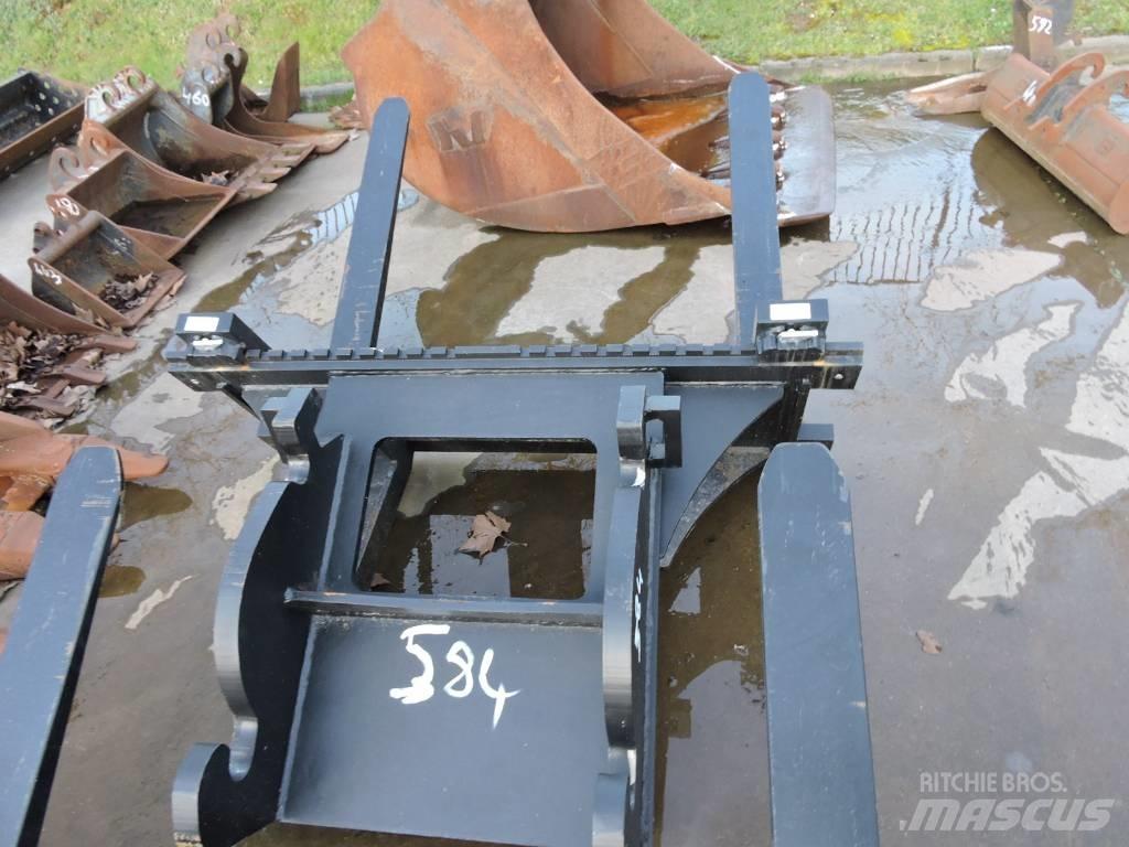  Palletvorken CW40 Mobile and all terrain cranes