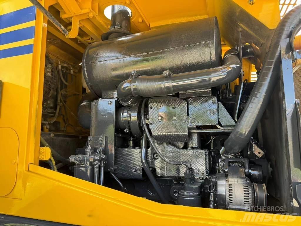 Komatsu WA 320-5 Wheel Loaders