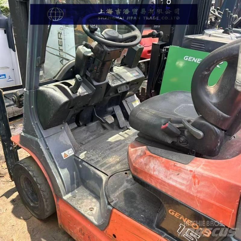 Toyota 15 Electric Forklifts