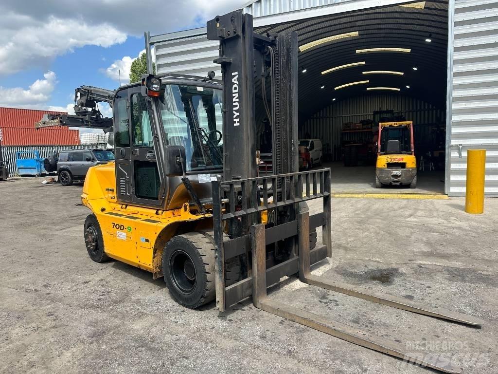 Hyundai 70 D-9 Diesel Forklifts