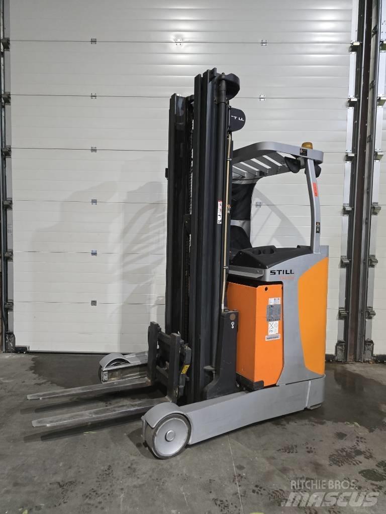 Still FMX 14 Reach trucks