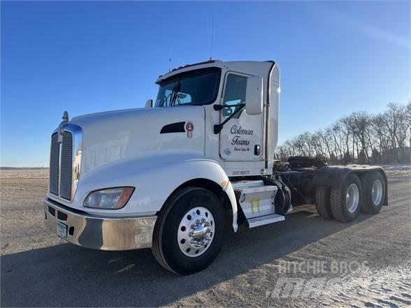 Kenworth T660 Conventional Trucks / Tractor Trucks