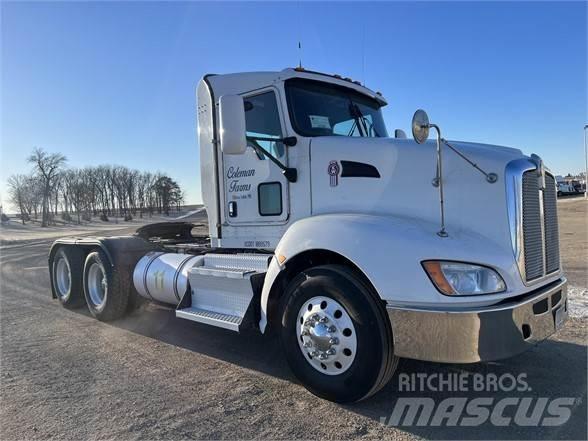 Kenworth T660 Conventional Trucks / Tractor Trucks