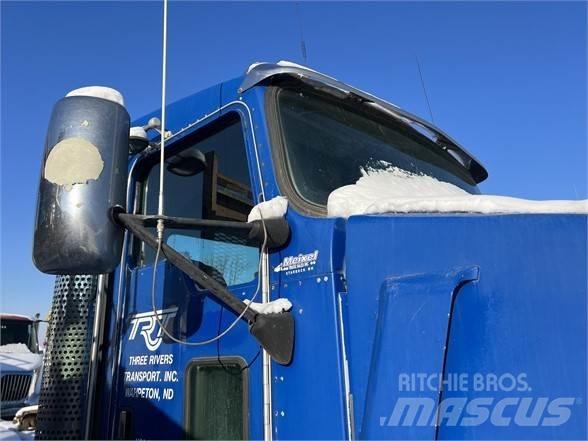 Kenworth T800 Conventional Trucks / Tractor Trucks