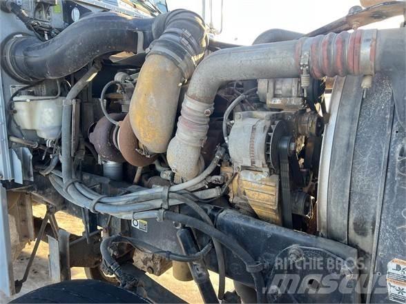 Peterbilt 379 Conventional Trucks / Tractor Trucks