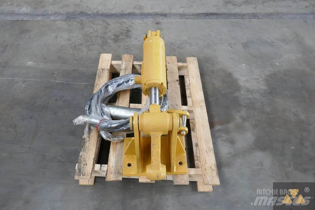 CAT D8T Pin puller Other