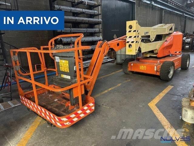 JLG E450AJ Articulated boom lifts