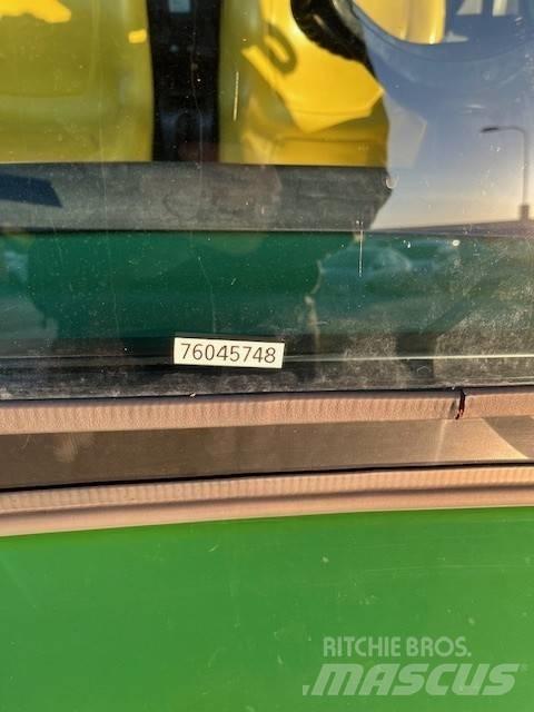 John Deere Gator TE Utility Machines