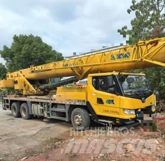XCMG QY 25 K Mobile and all terrain cranes