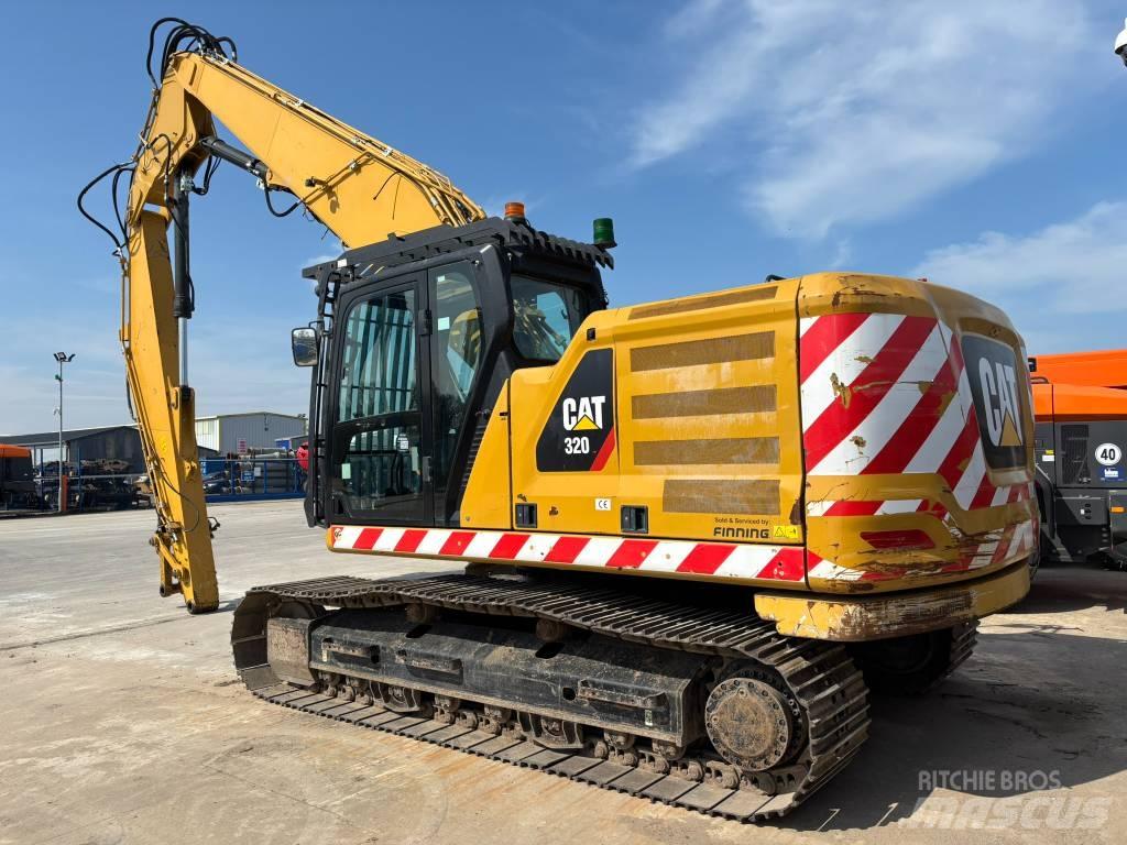 CAT 320 Highreach Demolition