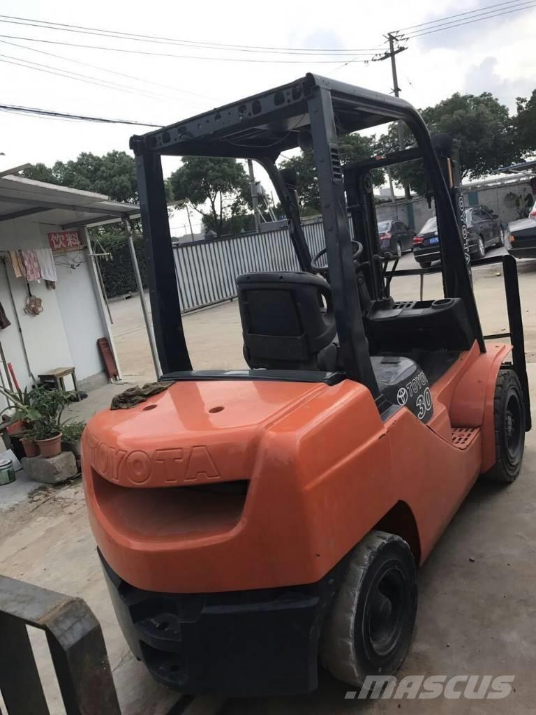 Toyota FD 30 Diesel Forklifts