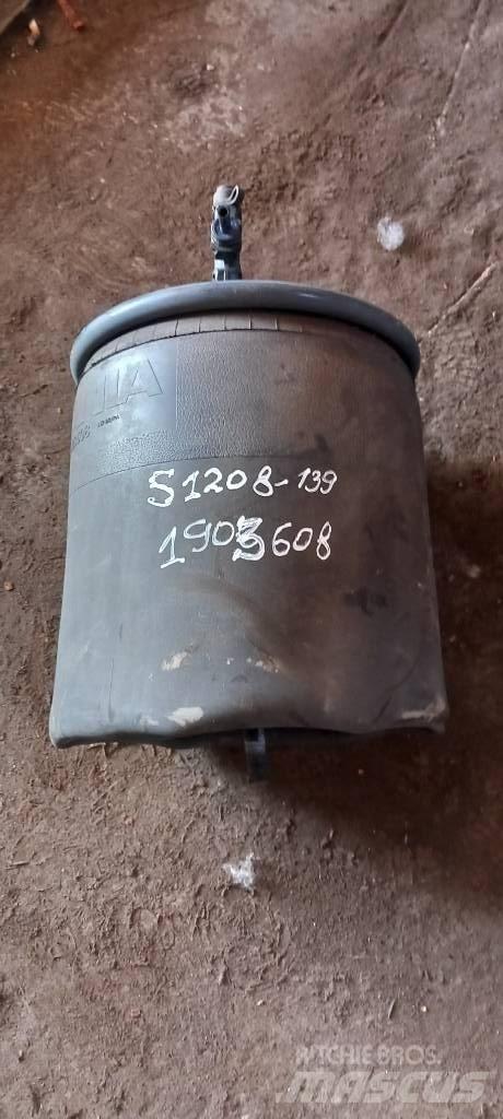 Scania 94 D.   1903608 Axles