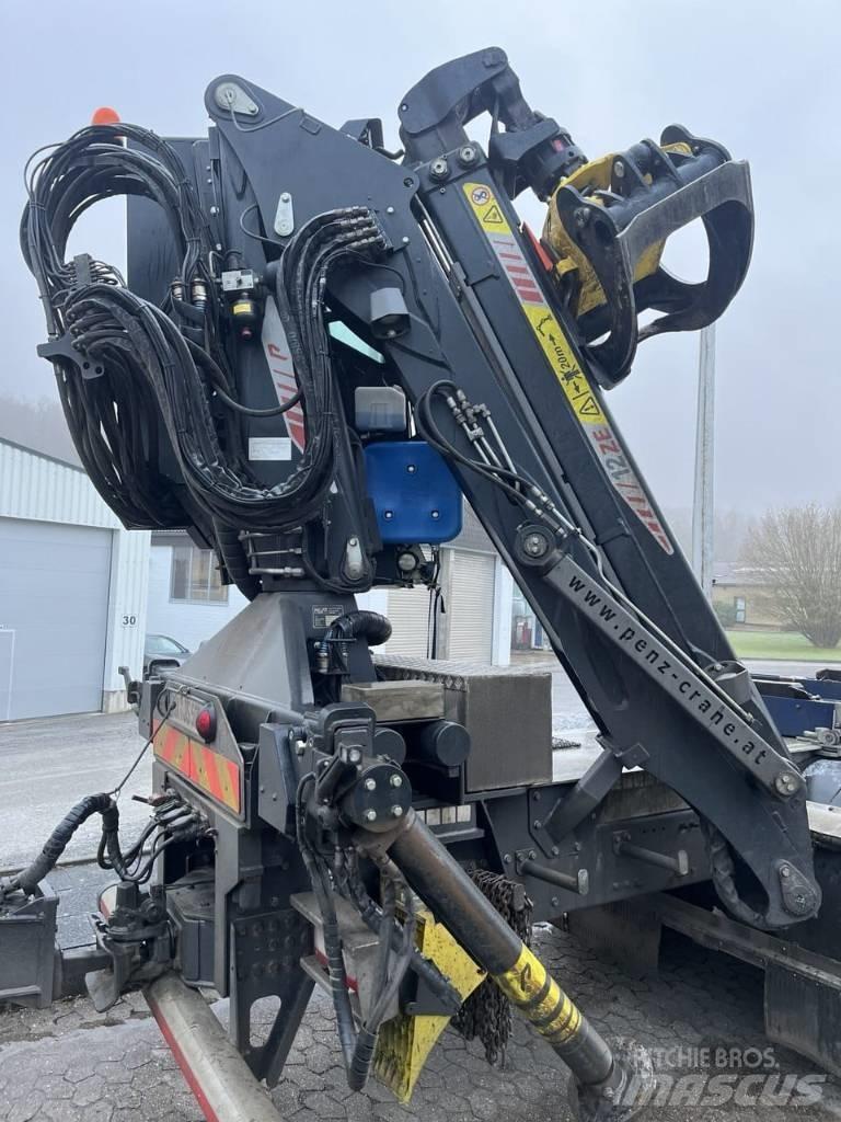 Penz 12ZE8.30 Cranes and Loaders