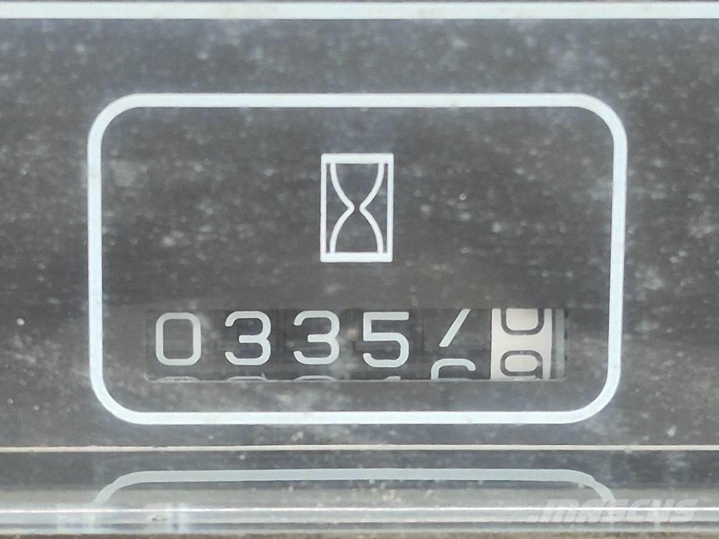 Nissan F04 B 40 H Misc Forklifts