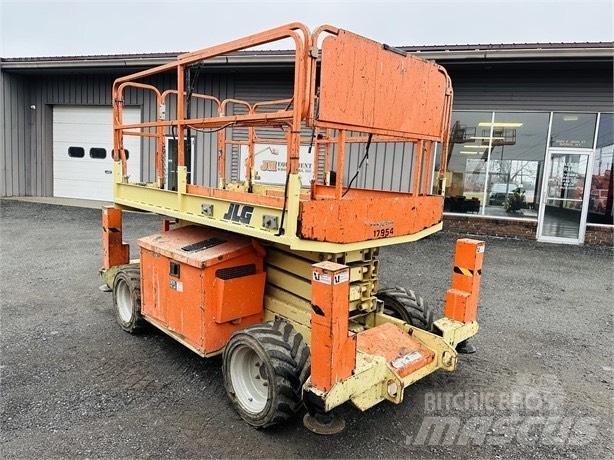 JLG 260 MRT Scissor Lifts