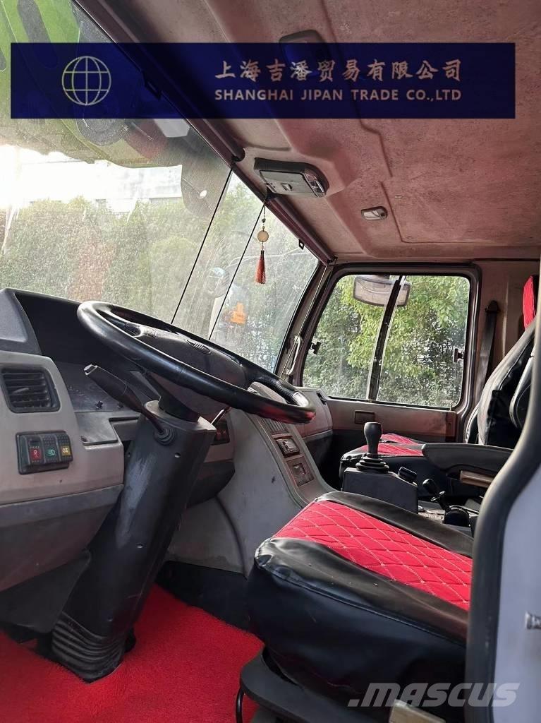 Zoomlion ZAT 2200 V Mobile and all terrain cranes