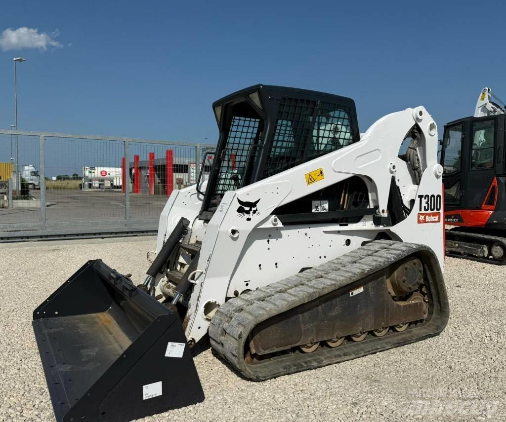 Bobcat T 300 Mini Loader