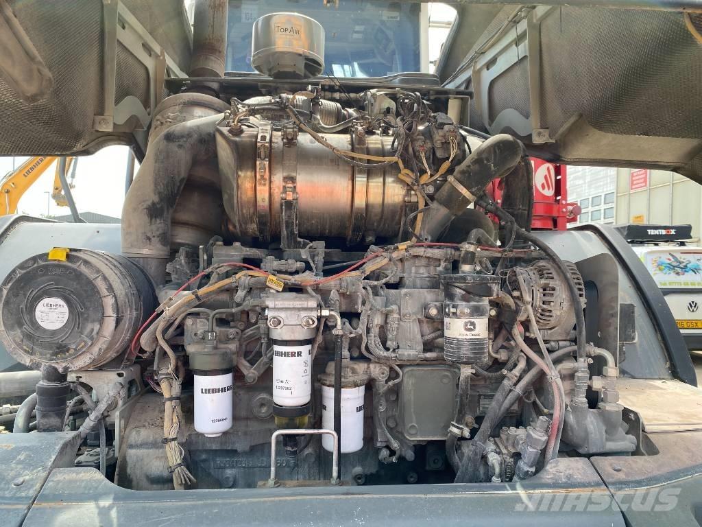 Liebherr L546 Wheel Loaders
